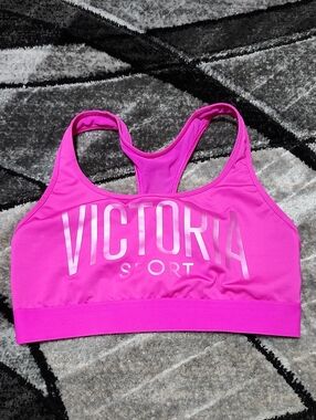 VICTORIA SPORT 2019 THE PLAYER BY VS LOGO RACERBACK MESH SPORTS BRA